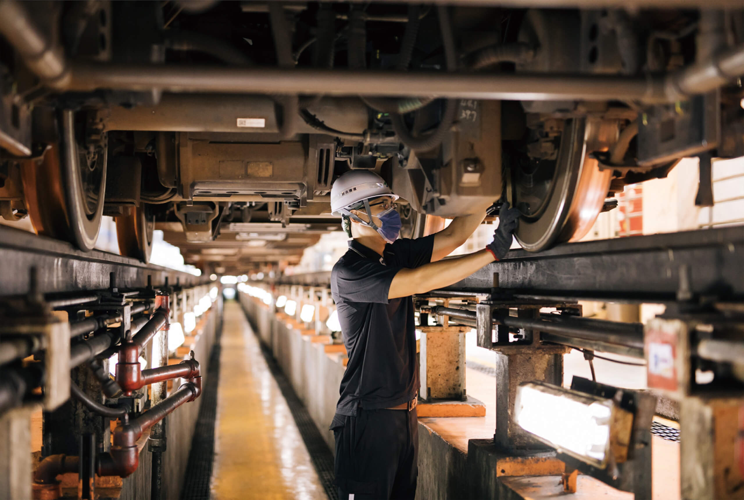 2021 年報｜CSR 企業社會責任報告書／年報設計／台北捷運／整合企業識別與整體視覺規劃 2021 Annual Report｜CSR Report／Annual Report Design／Taipei Metro／An integrated editorial system aligned with the corporate identity